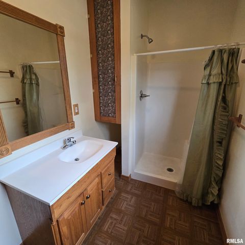 1121 N BENEDICT Street, Chillicothe, IL 61523