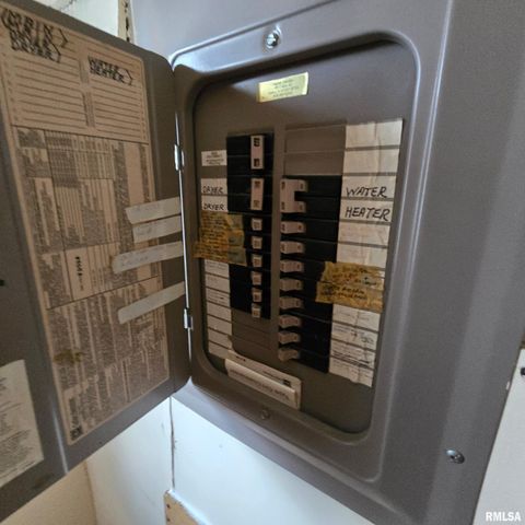 1121 N BENEDICT Street, Chillicothe, IL 61523