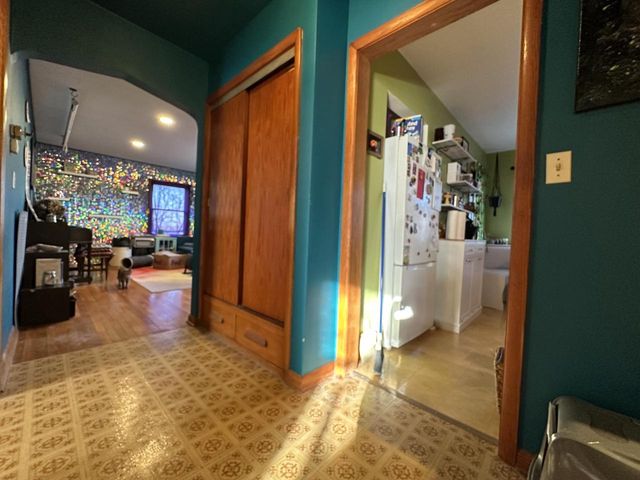 8651 N 68th STREET, Milwaukee, WI 53223