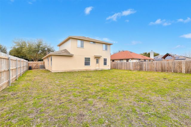 5006 Daymon CT, Hutto, TX 78634