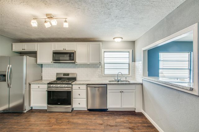 419 E 42nd Street, Houston, TX 77022