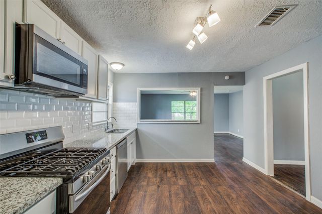 419 E 42nd Street, Houston, TX 77022