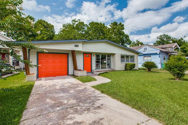 419 E 42nd Street, Houston, TX 77022