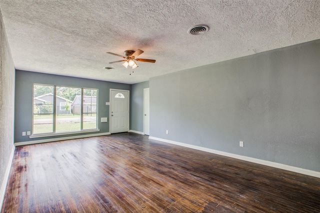 419 E 42nd Street, Houston, TX 77022