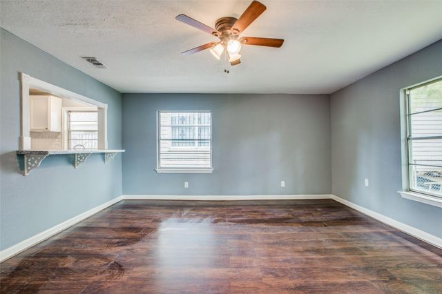 419 E 42nd Street, Houston, TX 77022