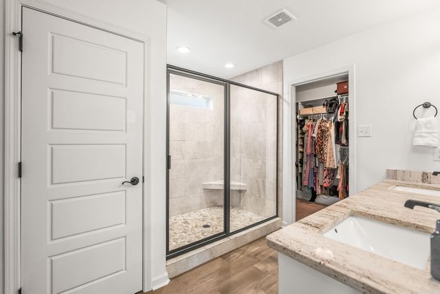 1709 Vine Maple Drive, Benton, AR 72019