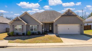1709 Vine Maple Drive, Benton, AR 72019