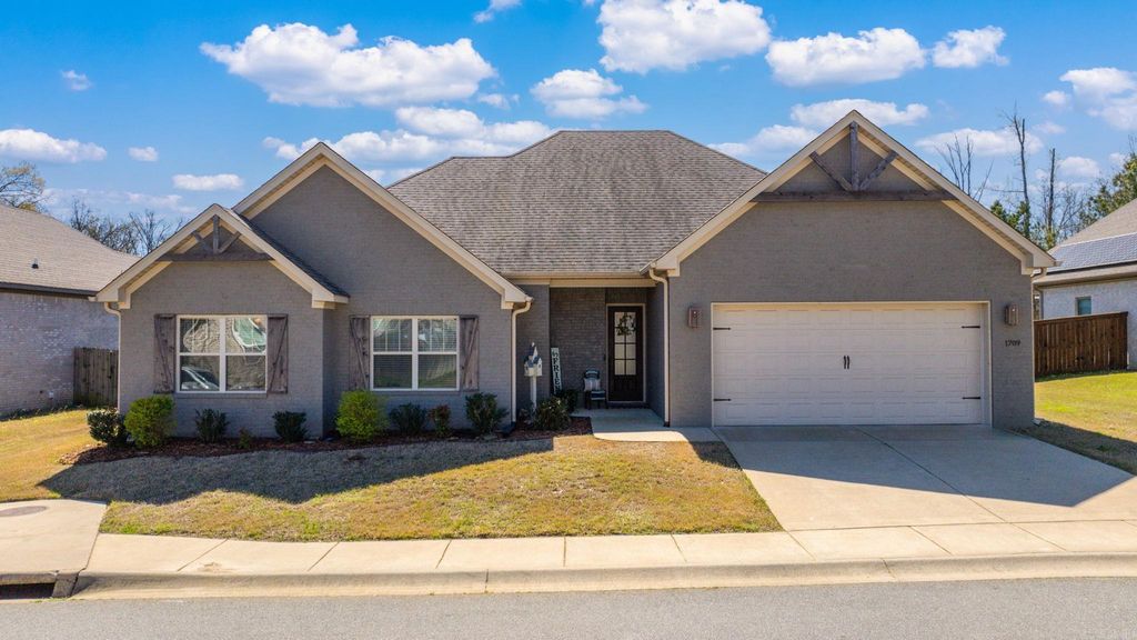 1709 Vine Maple Drive, Benton, AR 72019