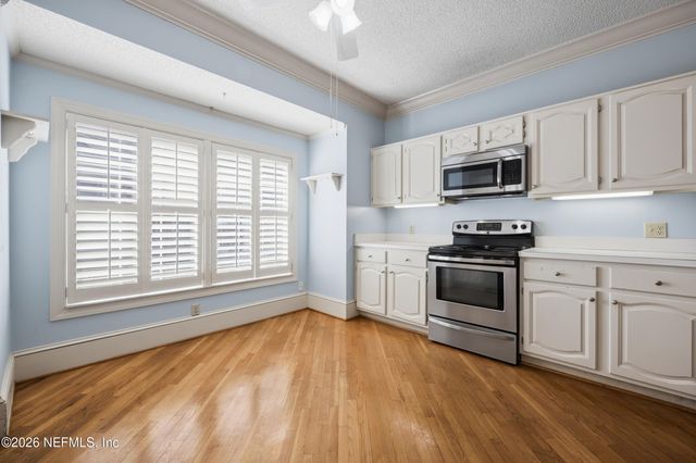 5303 ORTEGA Boulevard 208, Jacksonville, FL 32210