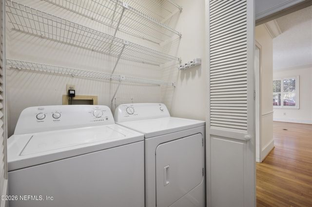 5303 ORTEGA Boulevard 208, Jacksonville, FL 32210