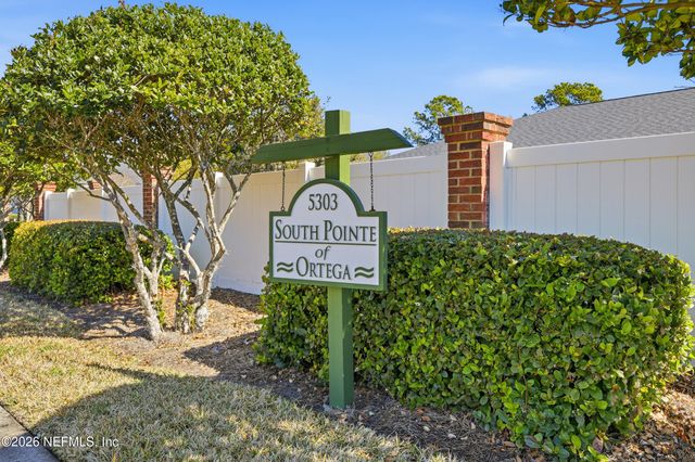 5303 ORTEGA Boulevard 208, Jacksonville, FL 32210