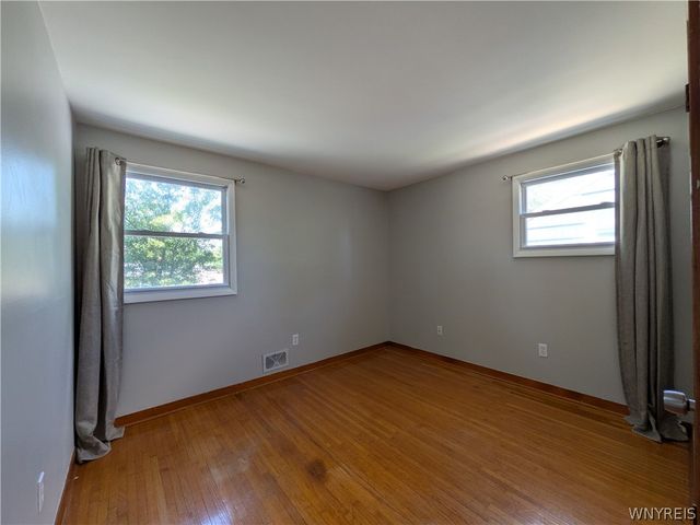 418 Springville Avenue, Amherst, NY 14226