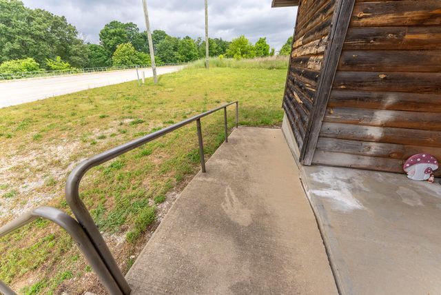 000 Highway 63, Mammoth Spring, AR 72554