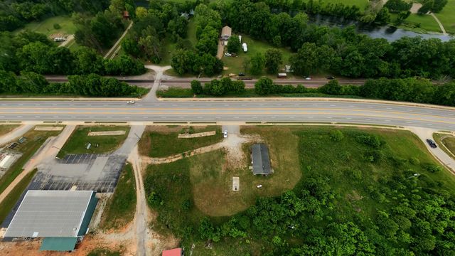 000 Highway 63, Mammoth Spring, AR 72554