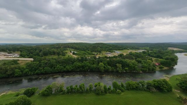 000 Highway 63, Mammoth Spring, AR 72554