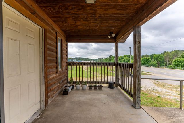 000 Highway 63, Mammoth Spring, AR 72554