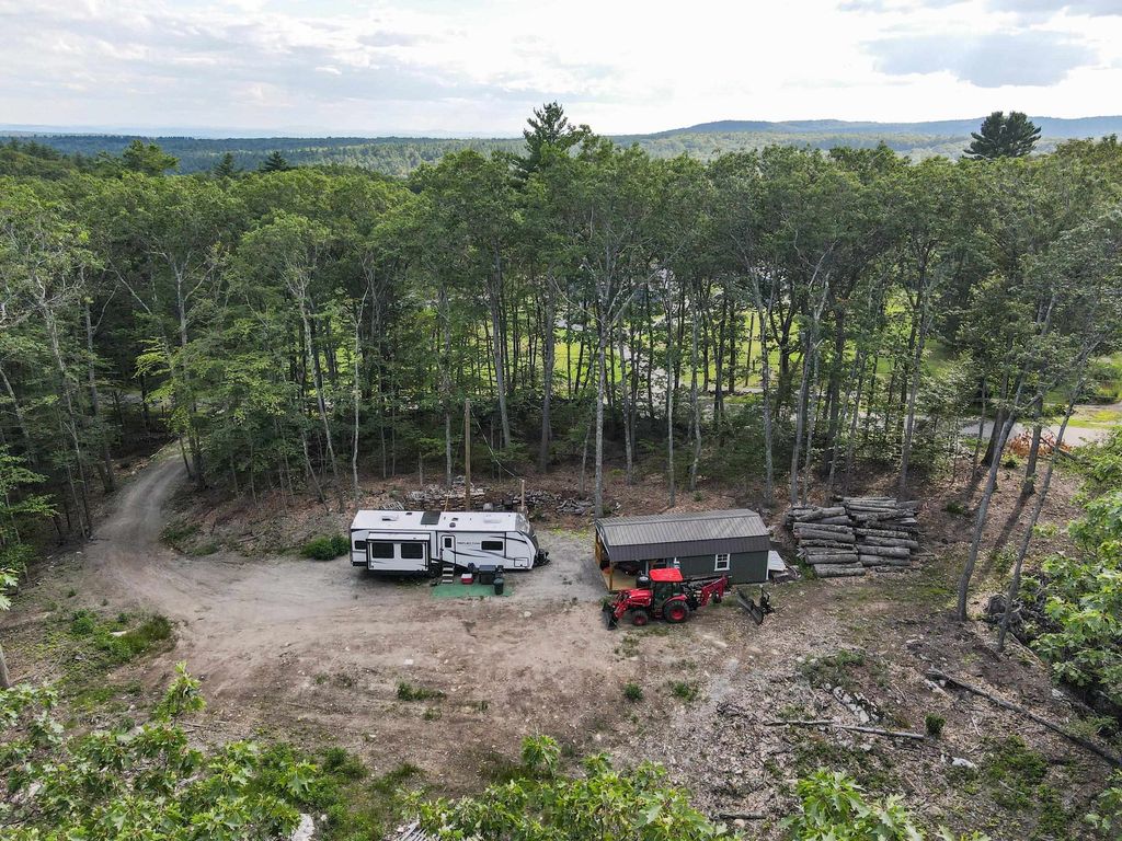 445 Shaker Road, Canterbury, NH 03224