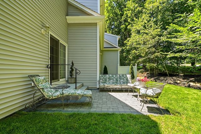 2 Harmony Way 2, Medway, MA 02053