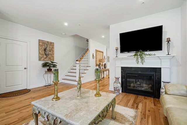 2 Harmony Way 2, Medway, MA 02053