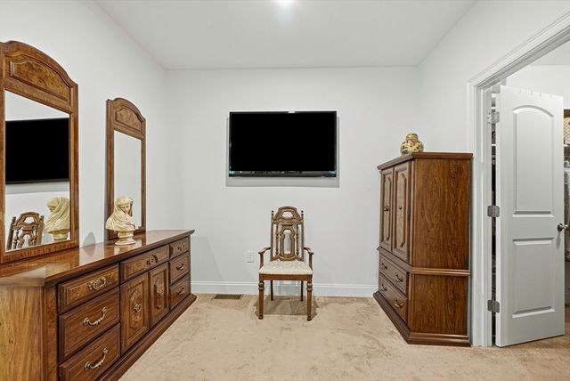 2 Harmony Way 2, Medway, MA 02053