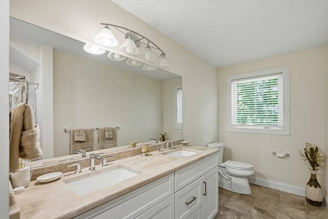 2 Harmony Way 2, Medway, MA 02053