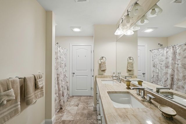 2 Harmony Way 2, Medway, MA 02053