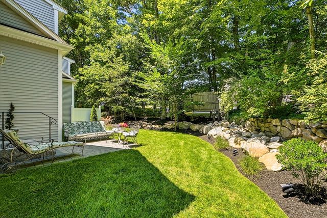 2 Harmony Way 2, Medway, MA 02053