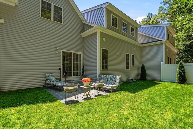 2 Harmony Way 2, Medway, MA 02053