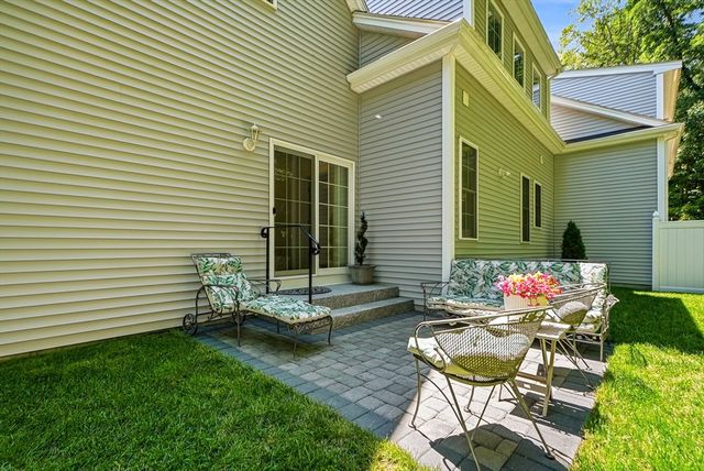 2 Harmony Way 2, Medway, MA 02053
