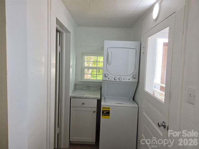267 Beaverdam Street, Canton, NC 28716