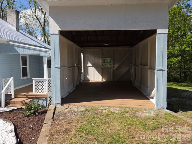267 Beaverdam Street, Canton, NC 28716