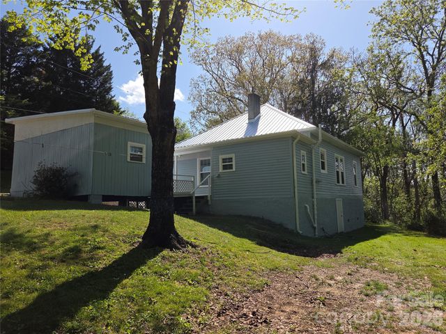 267 Beaverdam Street, Canton, NC 28716