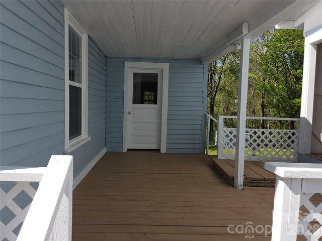 267 Beaverdam Street, Canton, NC 28716