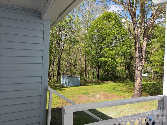 267 Beaverdam Street, Canton, NC 28716