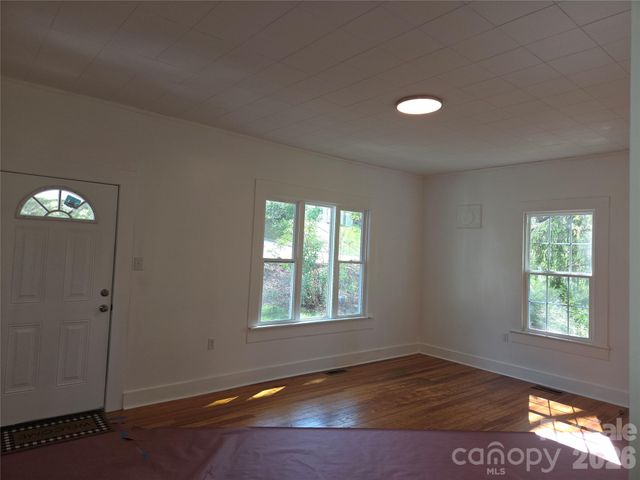 267 Beaverdam Street, Canton, NC 28716