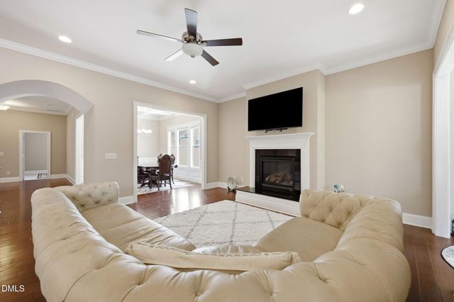 512 Slate Creek Place, Cary, NC 27519