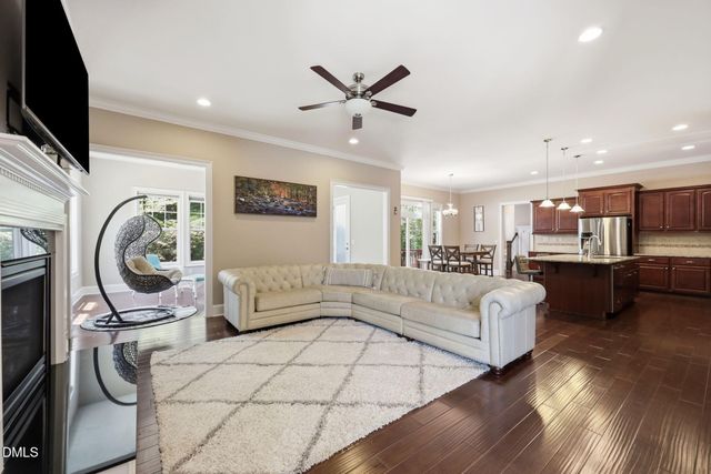 512 Slate Creek Place, Cary, NC 27519