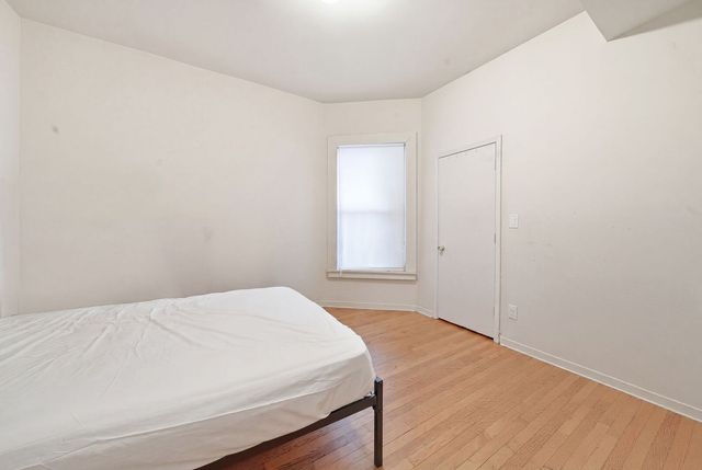 6127 S Champlain Avenue S, Chicago, IL 60637