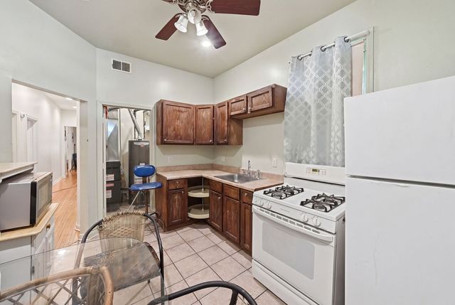 6127 S Champlain Avenue S, Chicago, IL 60637