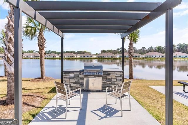 52 E Chapel Drive, Brunswick, GA 31525