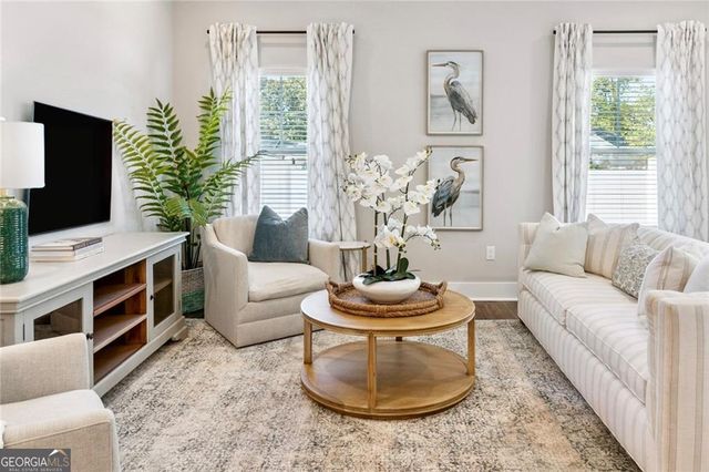 52 E Chapel Drive, Brunswick, GA 31525