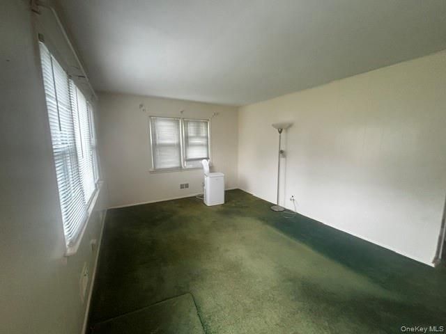 216 Bergen Court, Copiague, NY 11726