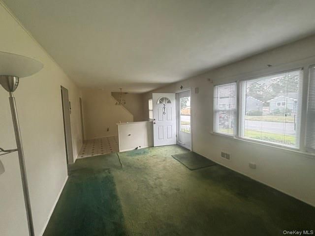 216 Bergen Court, Copiague, NY 11726