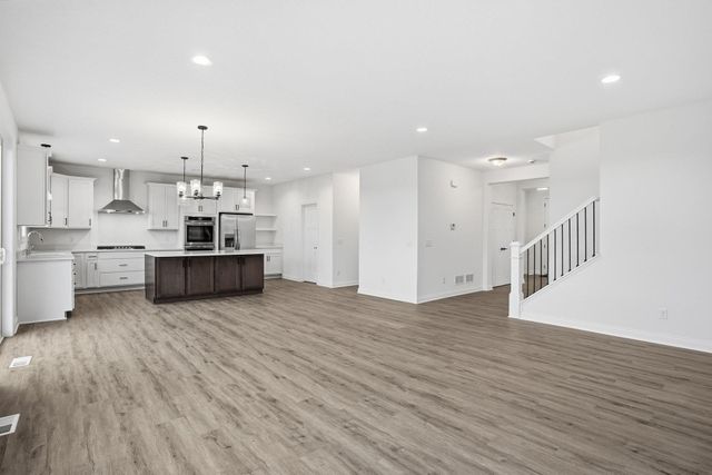 7839 Austin Path, Inver Grove Heights, MN 55077