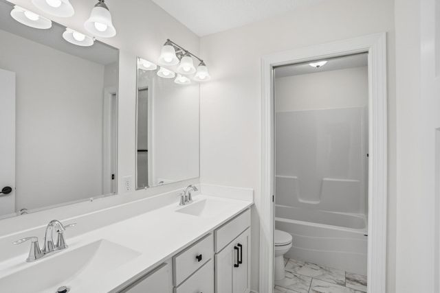 7839 Austin Path, Inver Grove Heights, MN 55077