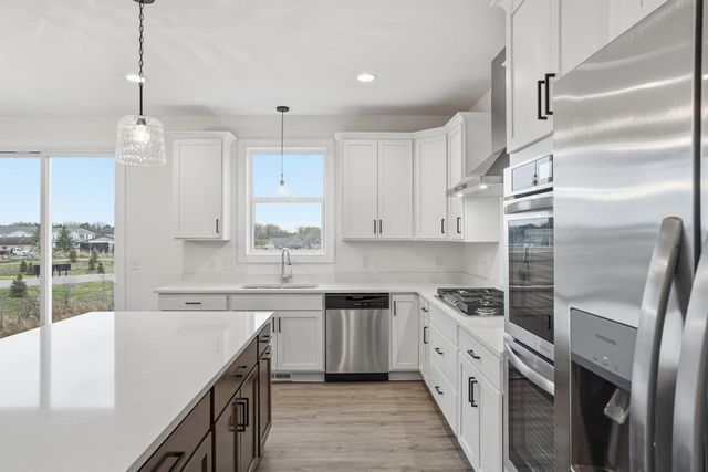 7839 Austin Path, Inver Grove Heights, MN 55077