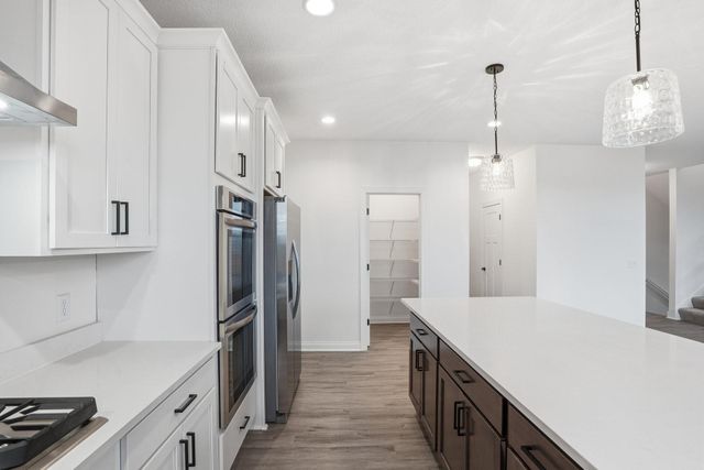 7839 Austin Path, Inver Grove Heights, MN 55077