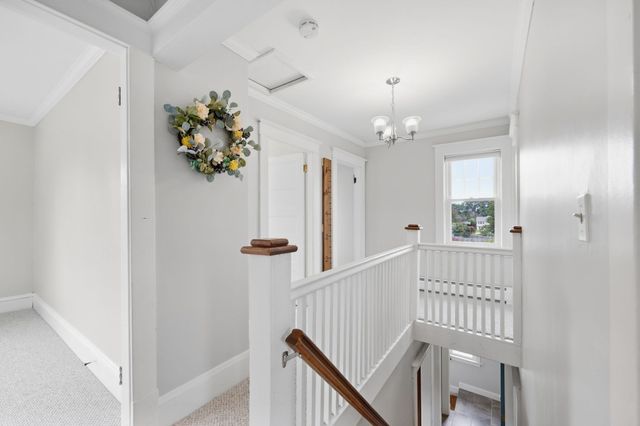 32 Wilmot St, Chicopee, MA 01013