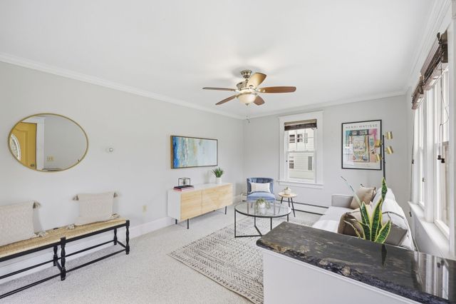 32 Wilmot St, Chicopee, MA 01013