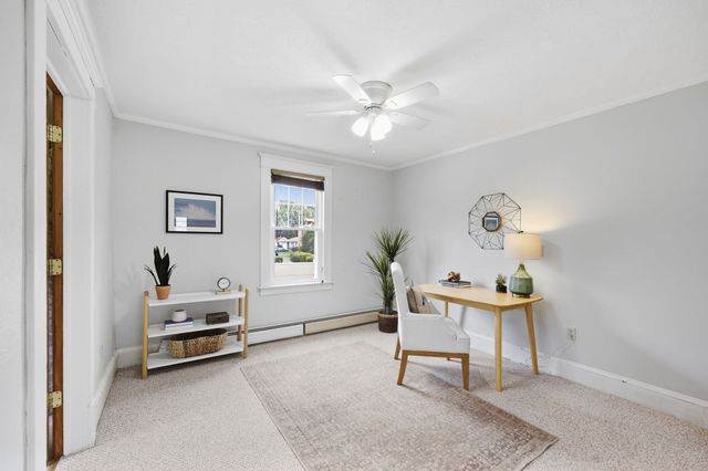 32 Wilmot St, Chicopee, MA 01013